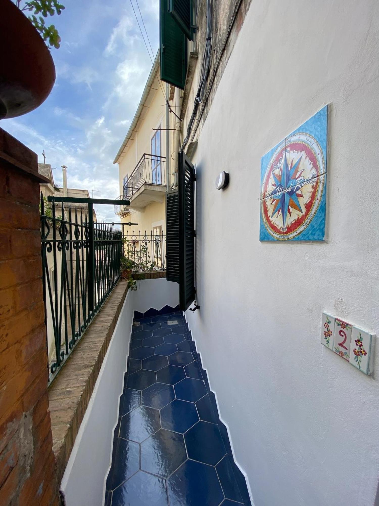 Casa Vacanza: The Wind Rose Vietri Екстериор снимка