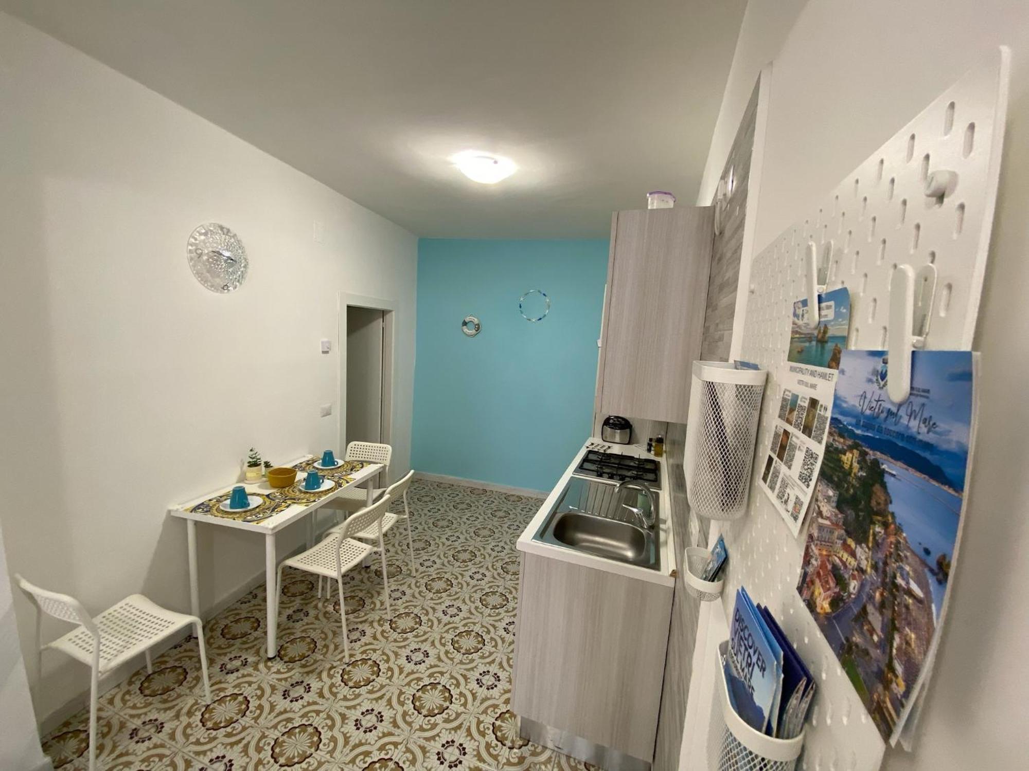 Casa Vacanza: The Wind Rose Vietri Екстериор снимка